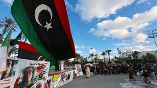 Libya'da yüzlerce kişi Hafter'i protesto etti