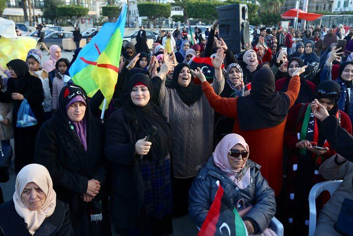 Libya'da yüzlerce kişi Hafter'i protesto etti G5