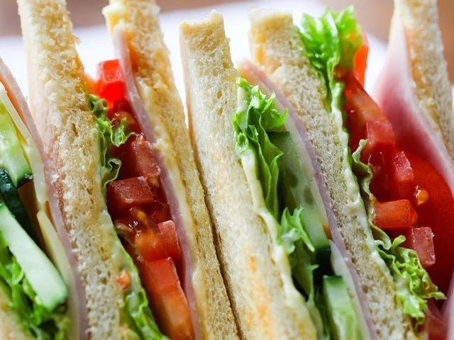 Eleştiri yaparken sandviç metodunu kullanın!