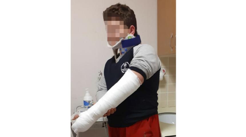 12 yaşındaki çocuklarını darp ederek sokağa attılar! Anne ve baba gözaltına alındı