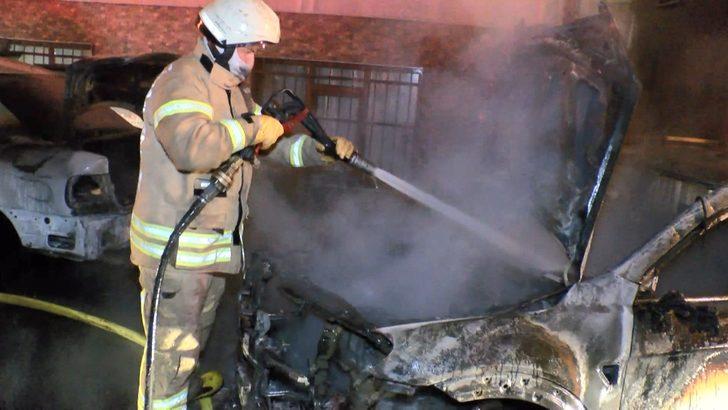 Kağıthane sabaha karşı sokağa döküldü! Otomobiller alev alev yandı G5