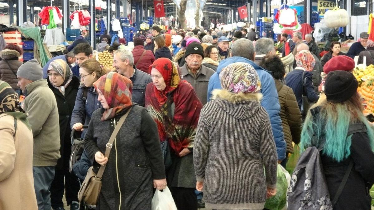 (&Ouml;zel) Pazarlarda yılbaşı hareketliliği