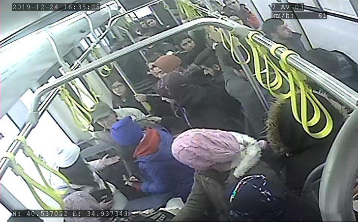 Çorum'da otobüste iki genç kıza taciz iddiası!  G1