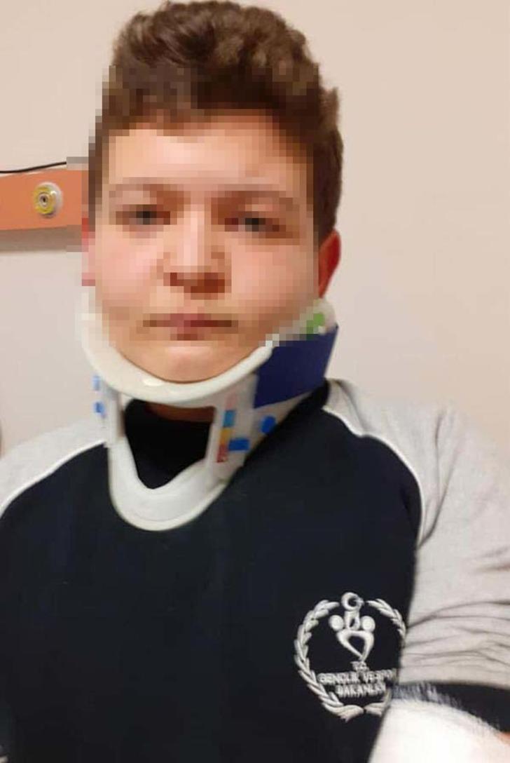 İnsanlık dışı olay! Anne ve babası darp edip sokağa attı G2