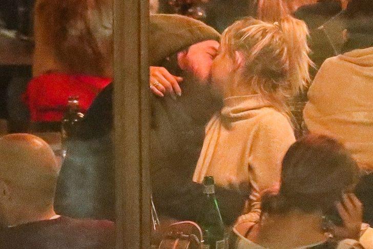 Akşam yemeğinde aşka geldiler G1