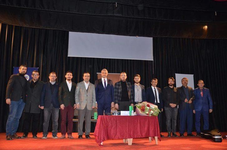 Belediye’den söyleşi ve müzik dinletisi etkinliği G4