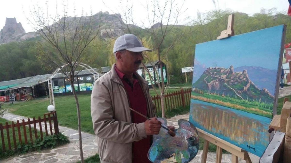 Malazgirtli &uuml;nl&uuml; ressam hayatını kaybetti