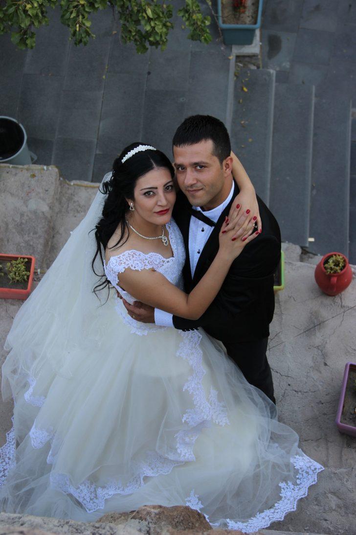 Hastanede ikizleri ile birlikte ölen Leyla Ercan toprağa verildi! G2