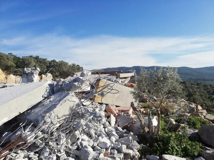 Milas’ta kaçak yapıların yıkımına başlandı G4