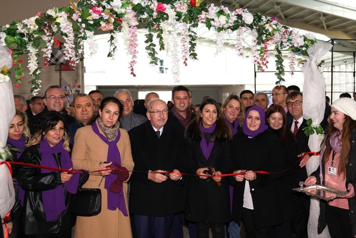 &Ccedil;orlu Hanımeli &Ccedil;arşısı a&ccedil;ıldı