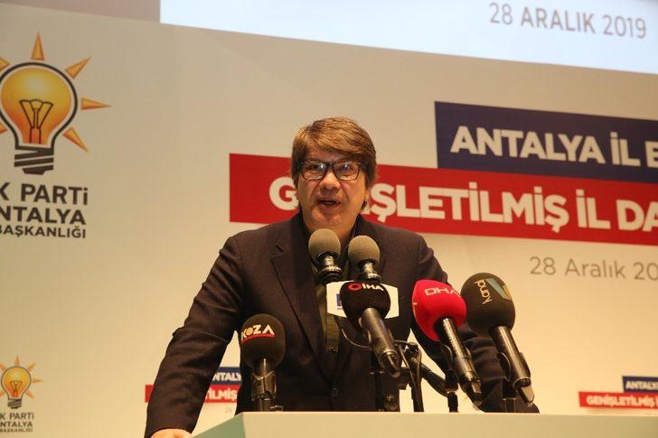 Türel, yeni imajıyla dikkat çekti G1