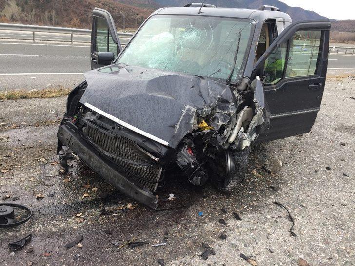 Tosya’da trafik kazası: 2 yaralı G1