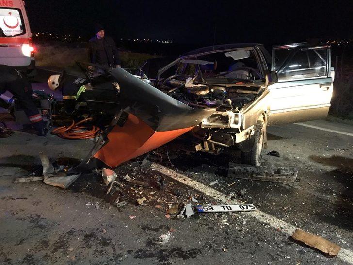 Tekirdağ'da korkunç kaza! TIR ile otomobil çarpıştı: Çok sayıda yaralı var! G4