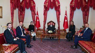 Hande Yener ve Demet Akalın'dan Cumhurbaşkanı Erdoğan'a ziyaret!