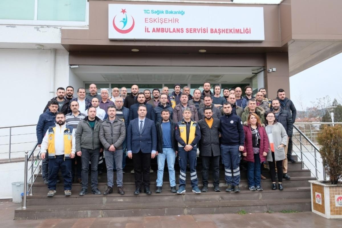 Ambulans s&uuml;r&uuml;c&uuml;lerine eğitim verildi