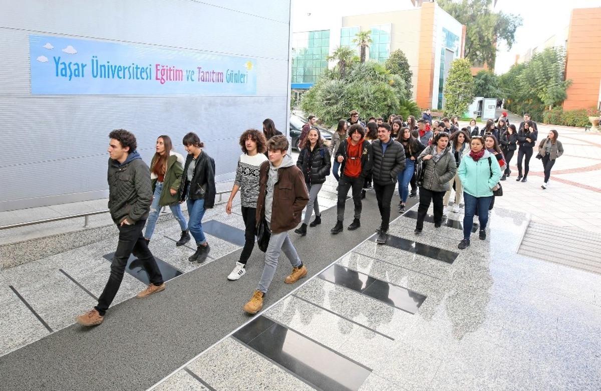 Liselilerden &uuml;niversite provası