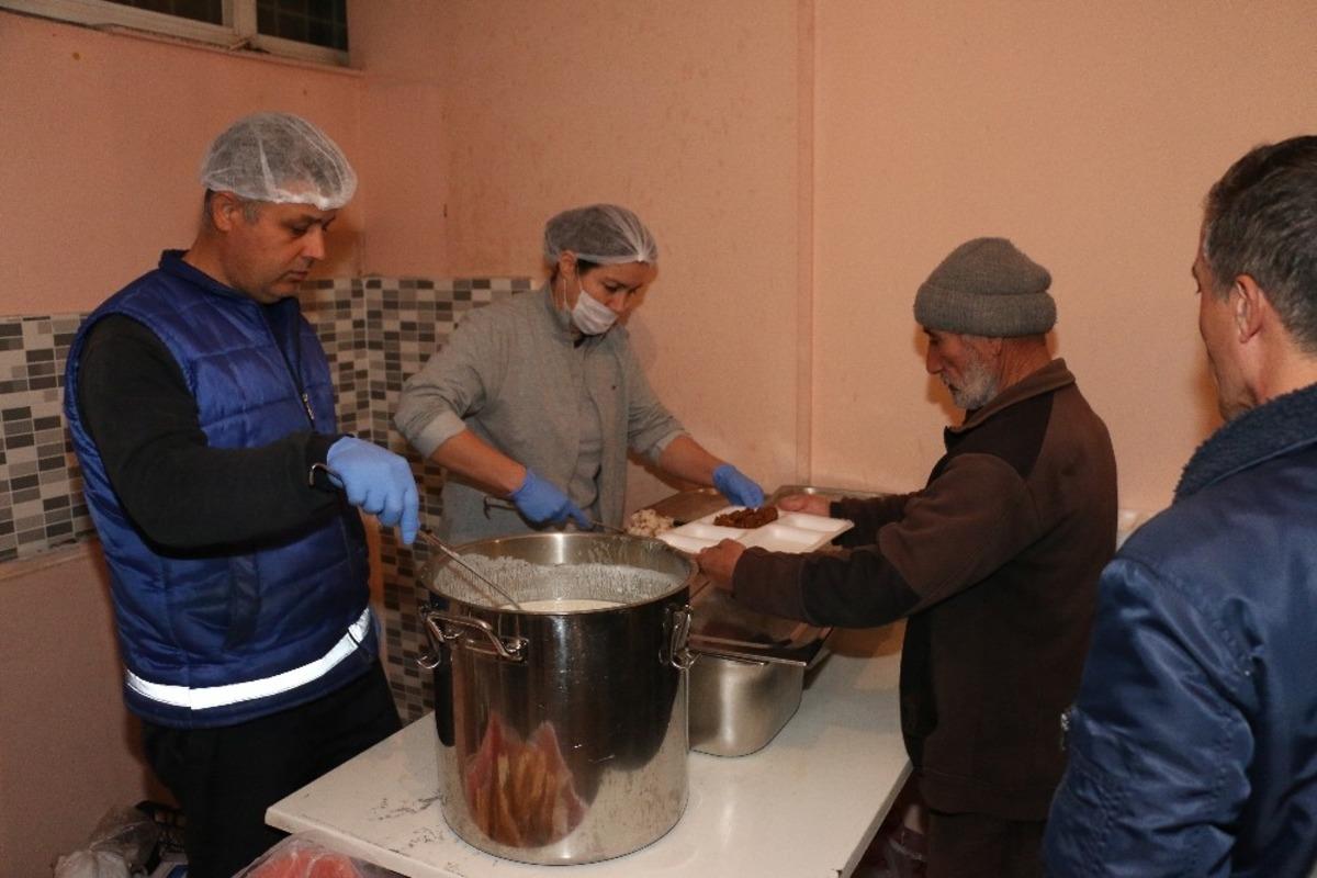 B&uuml;y&uuml;kşehir soğuktan etkilenen evsizlere kucak a&ccedil;tı