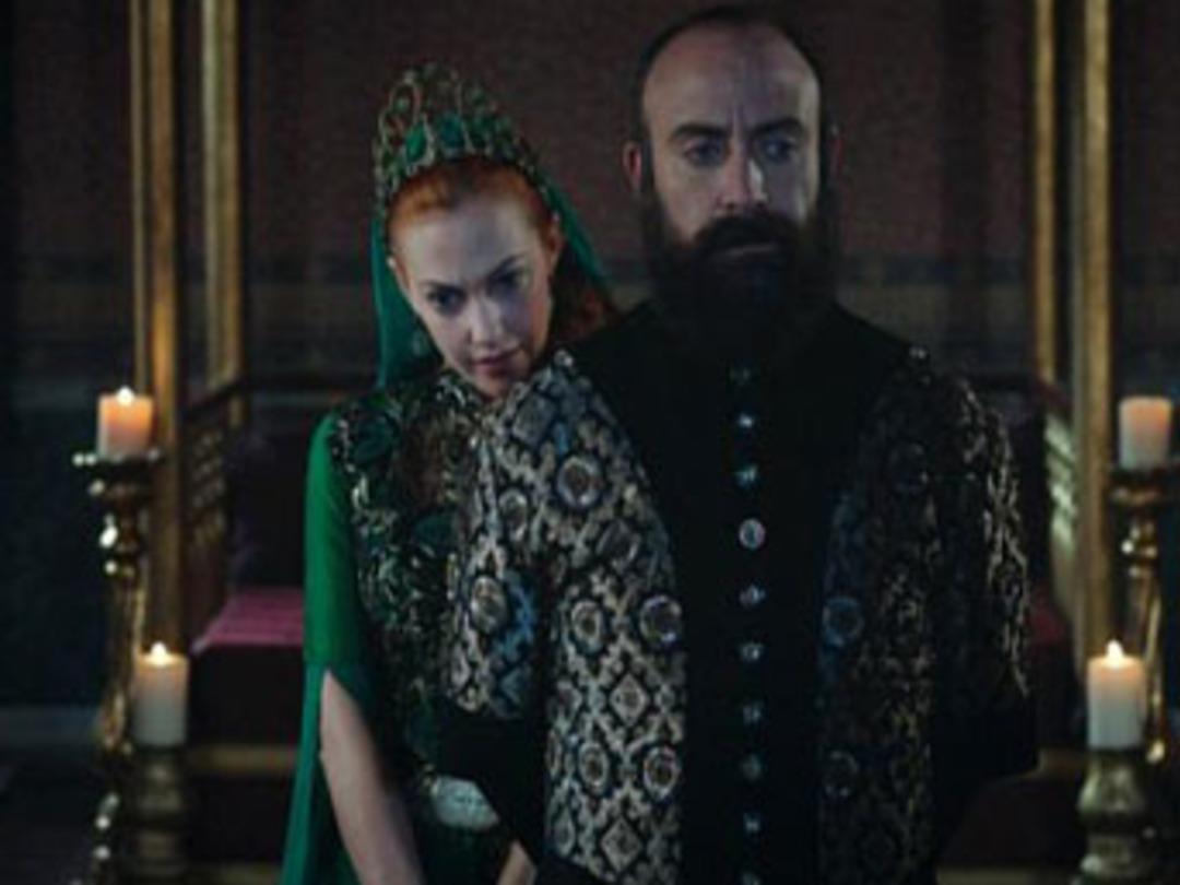 H&uuml;rrem Sultan d&ouml;n&uuml;yor
