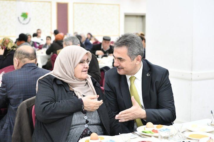 Başkan Köse şehit yakınları ve gazilerle kahvaltıda buluştu G3