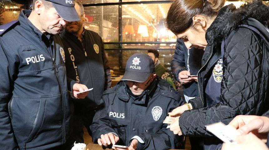 Kahramanmaraş&rsquo;ta aranan 10 kişi yakalandı