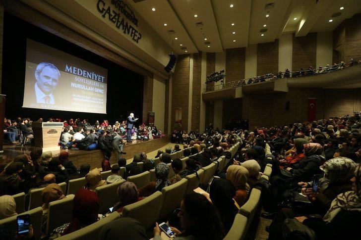 Büyükşehir, şair Nurullah Genç’i şiir severlerle buluşturdu G4