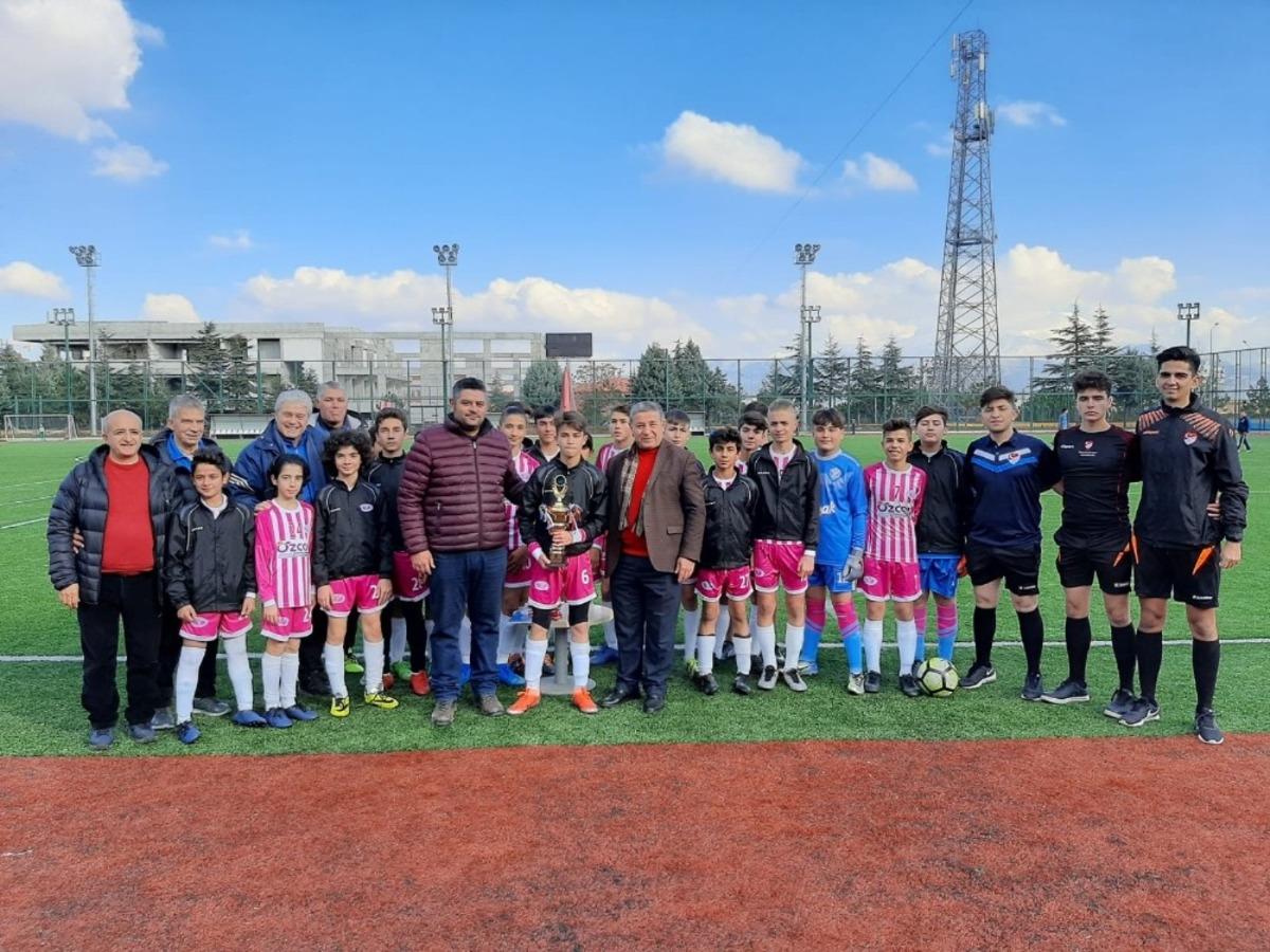 Isparta U-14 Liginde Şampiyon IYAŞ Gen&ccedil;likspor