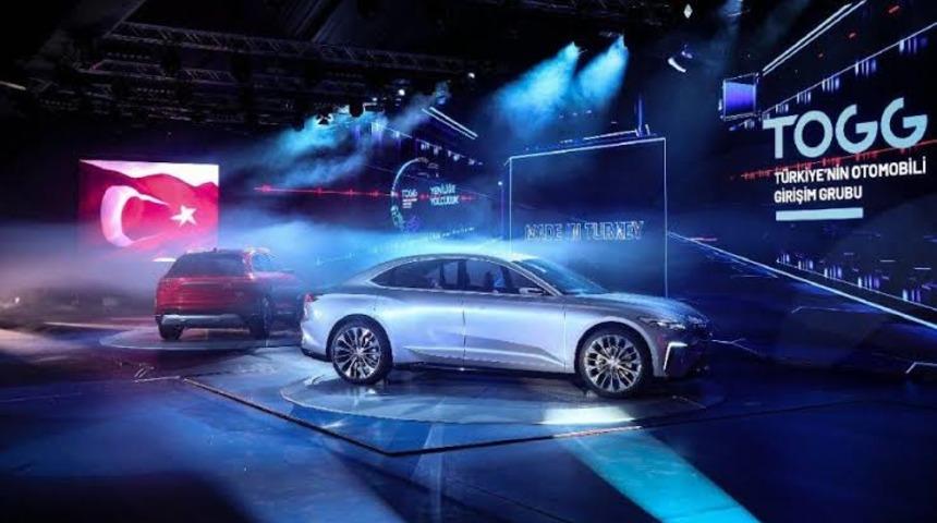 Murat Kekilli'den yerli otomobil şarkısı