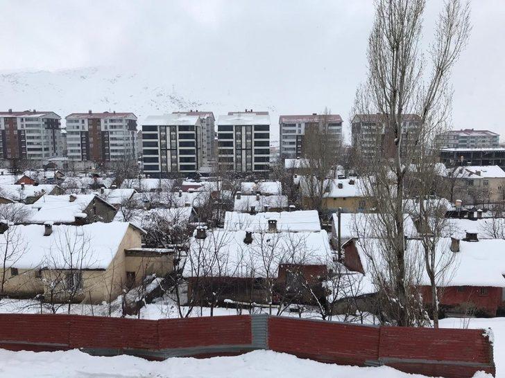 Bitlis’te 35 köy yolu ulaşıma kapandı G1