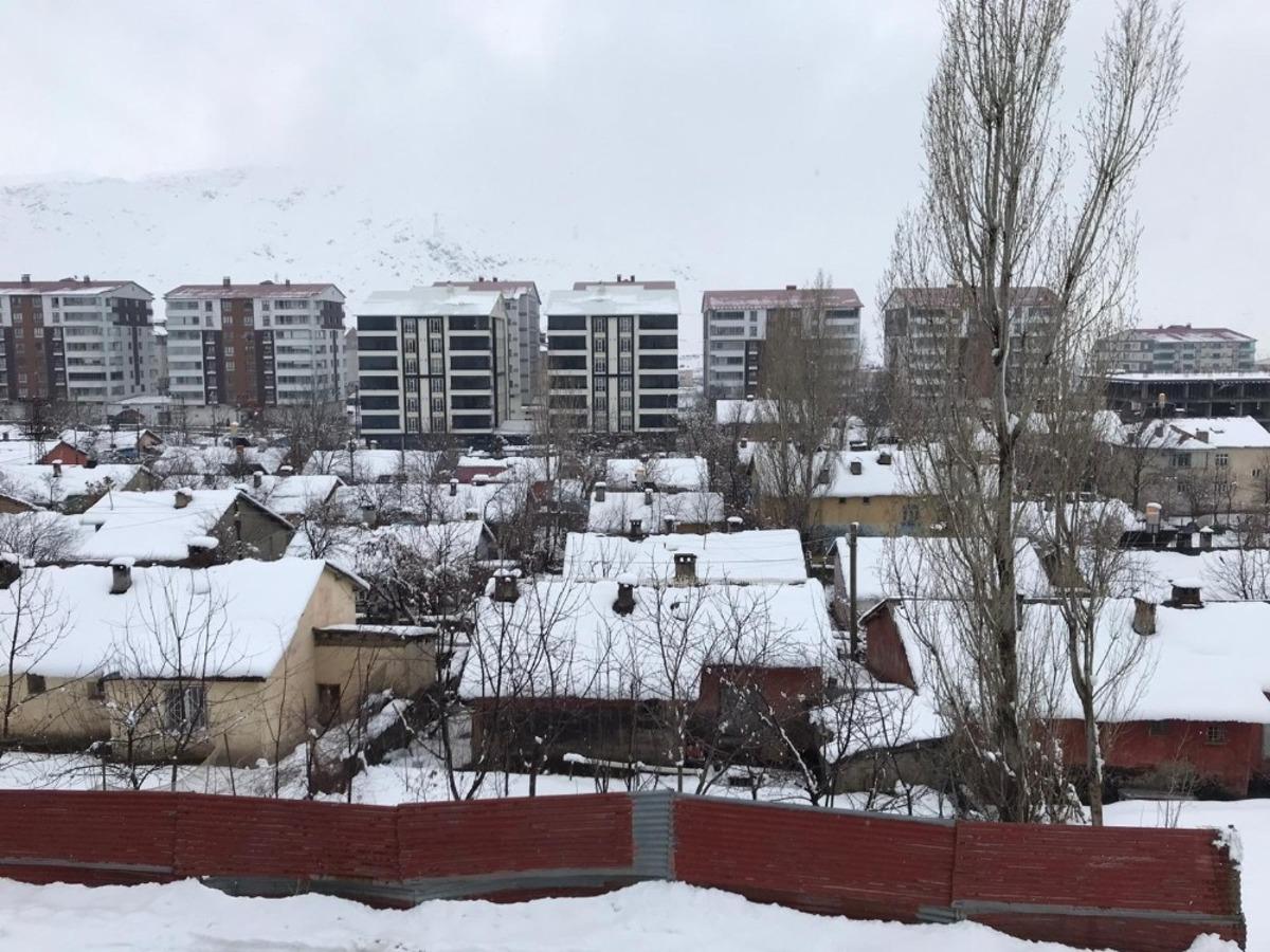 Bitlis&rsquo;te 35 k&ouml;y yolu ulaşıma kapandı