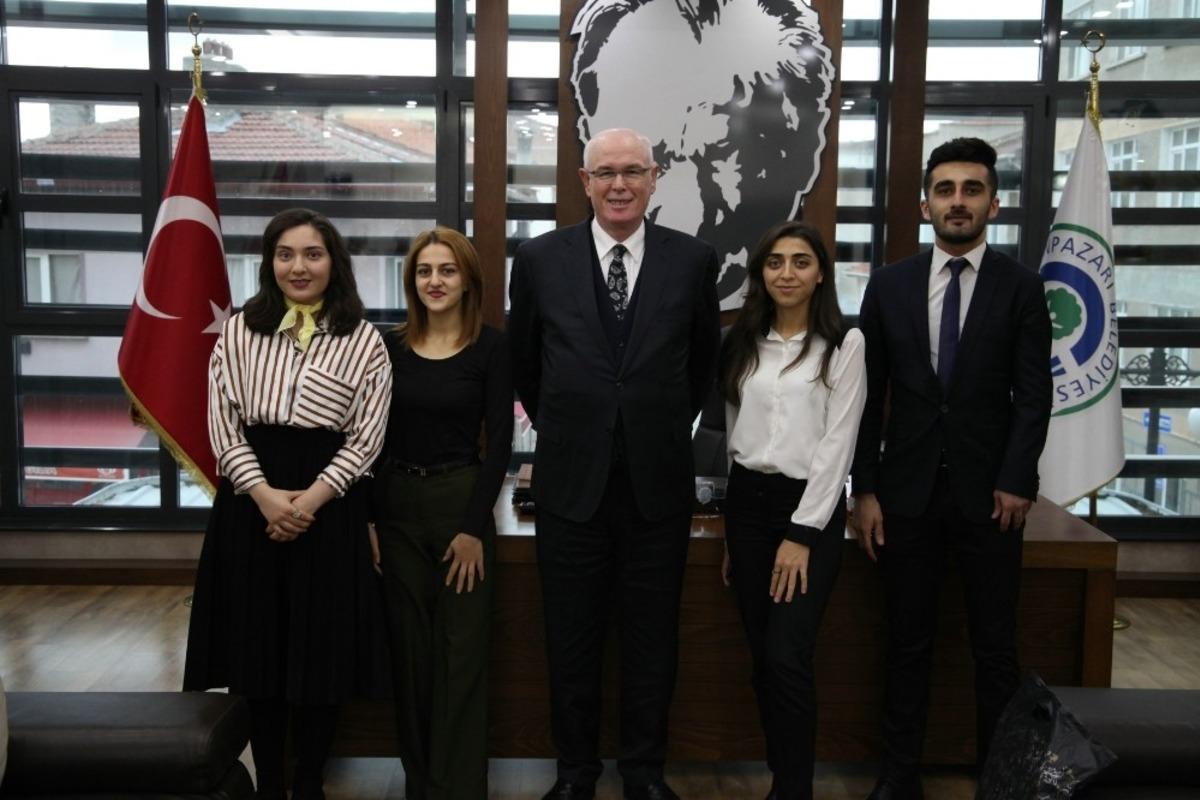 Eskişehir Azerbaycanlılar Derneği Gen&ccedil;lik Kolları&rsquo;ndan Başkan Kurt&rsquo;a ziyaret