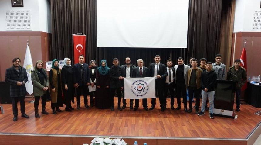 Barut&ccedil;u: "Seyyid Ahmet Arvasi, asrımızın ender yetiştirdiği ilim fikir deryalarındandı"