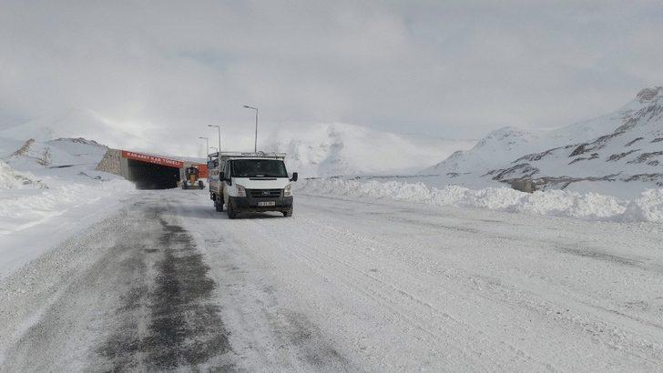3 bin rakımda karla mücadele G2