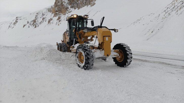 3 bin rakımda karla mücadele G3