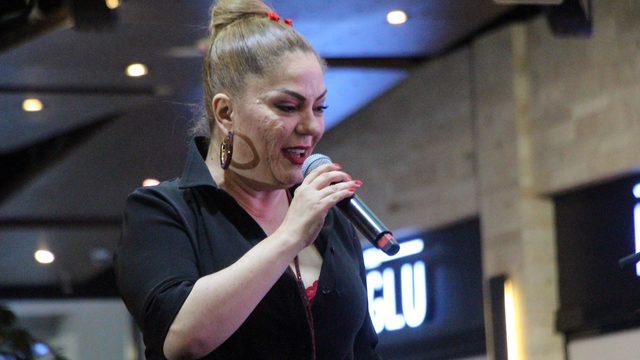 İzel: Vallahi 4 beden inceldim, açım aç