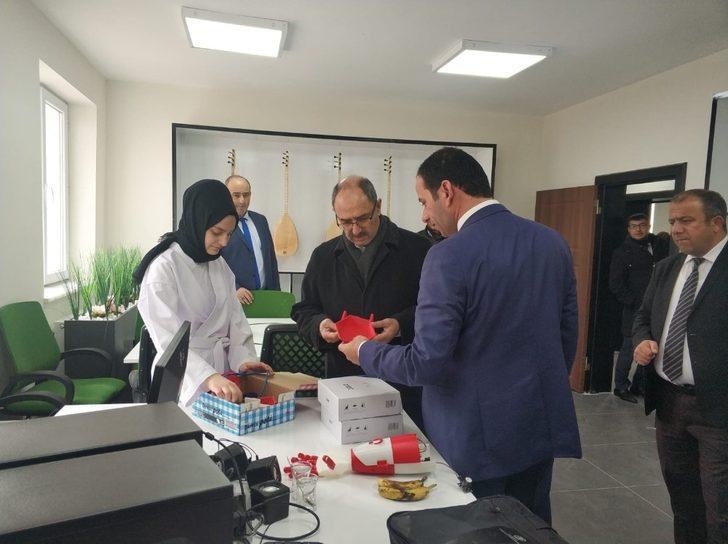 DAP’ın desteğiyle yapılan, Akıncılar Halk Kütüphanesi hizmete açıldı G3