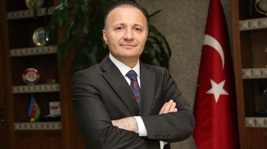 Rekt&ouml;r &Uuml;nal&rsquo;dan Yeni Yıl Mesajı