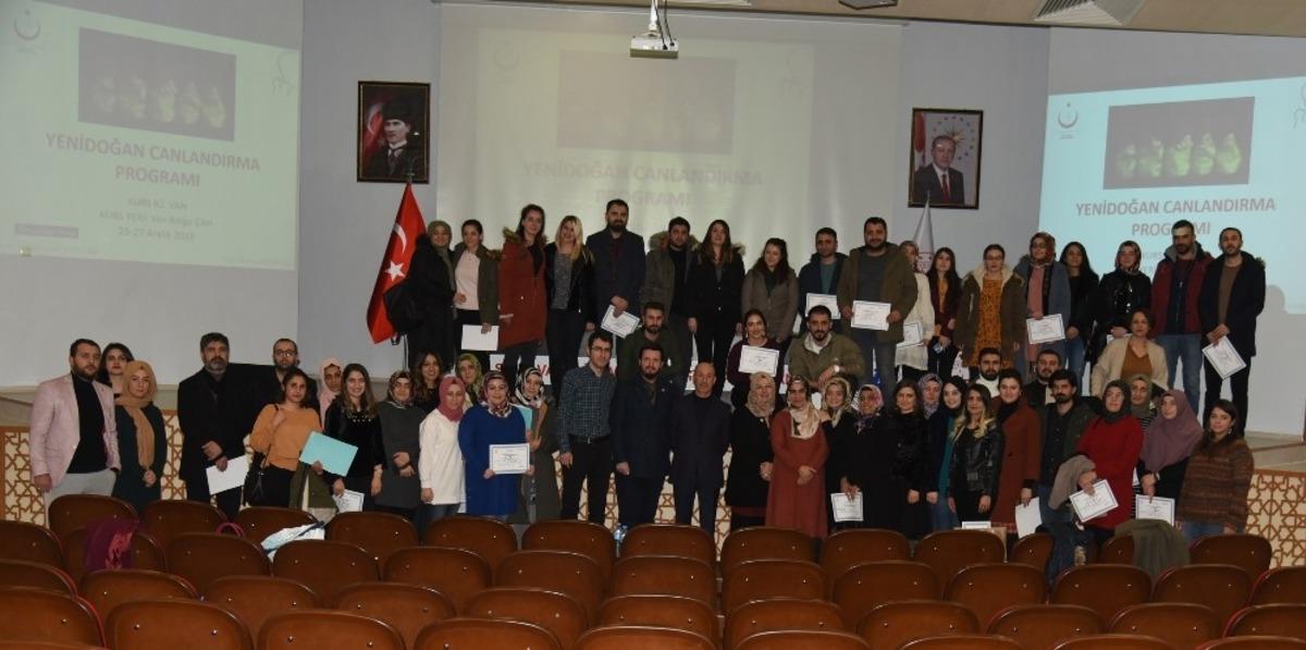 Van&rsquo;da hastane &ccedil;alışanlarına NRP eğitimi