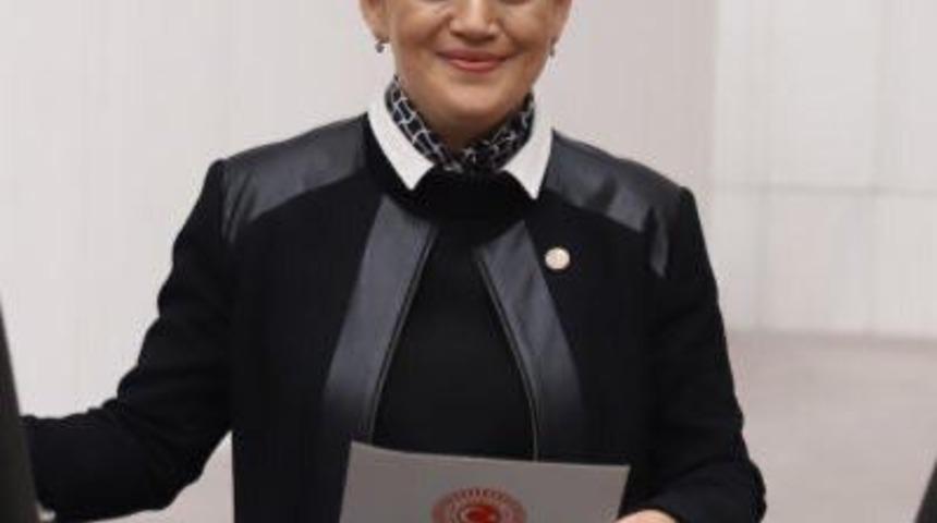 Ceyda &Ccedil;etin Erenler: "T&uuml;rkiye, 2020 yılında da aynı kararlılıkta yoluna devam edecek"