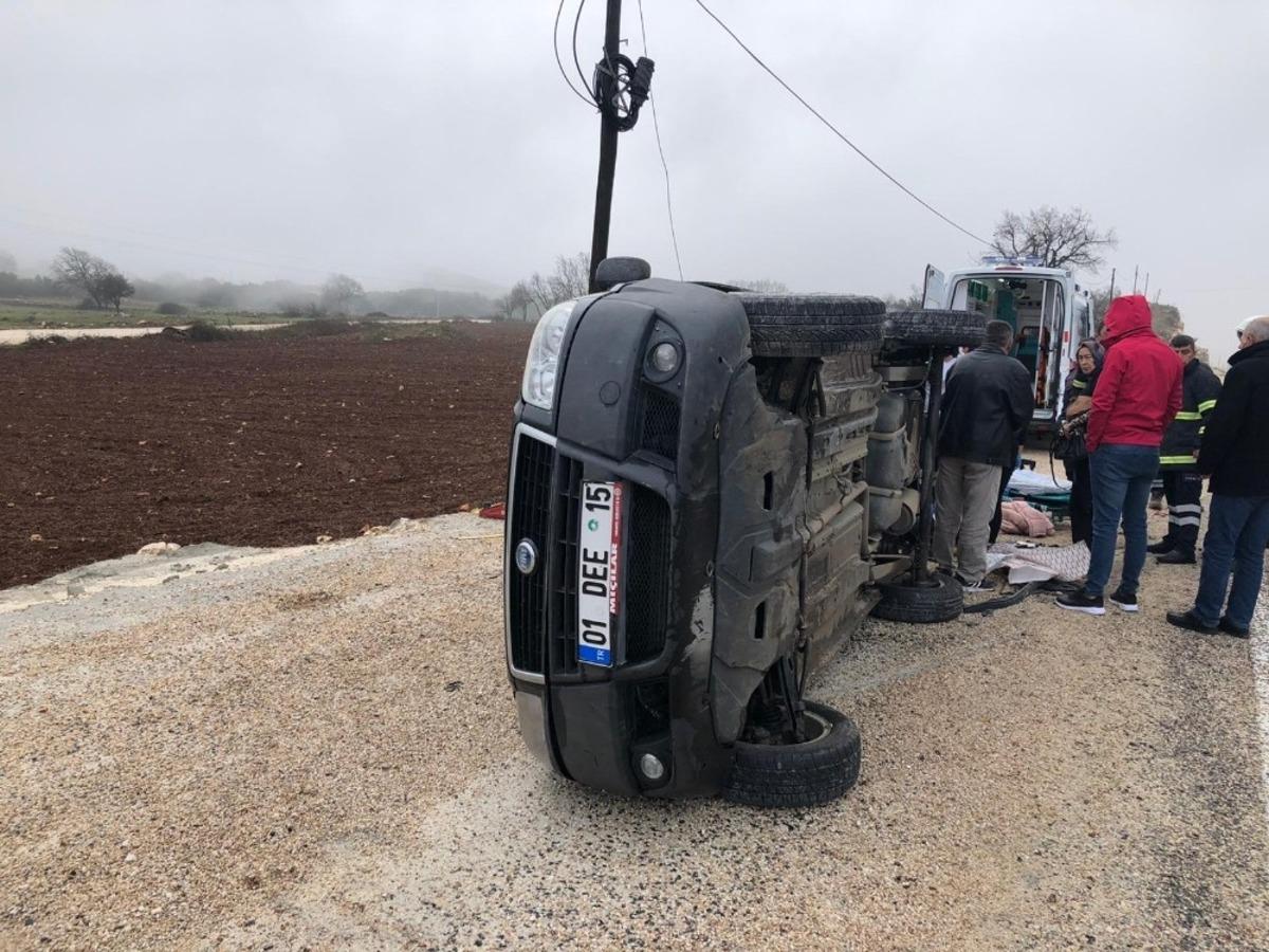 Hatay&rsquo;da sis nedeniyle kaza: 2 yaralı