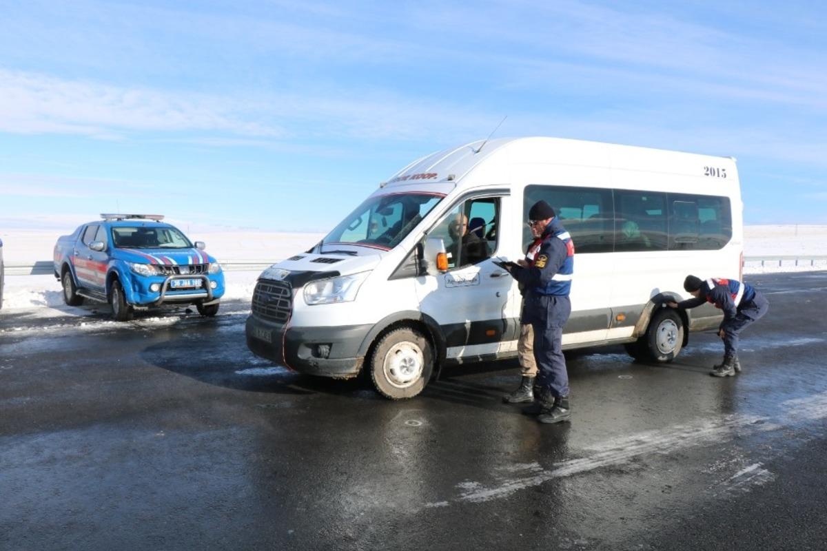 Kars&rsquo;ta jandarmadan huzur uygulaması