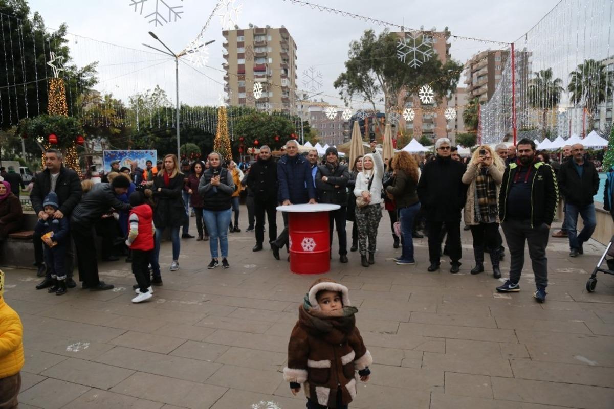 Mezitli&rsquo;de 4 g&uuml;n 4 gece yeni yıl kutlaması