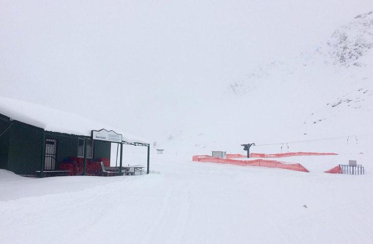 Antalya'nın yüksek ilçelerinde kar yağışı  G4