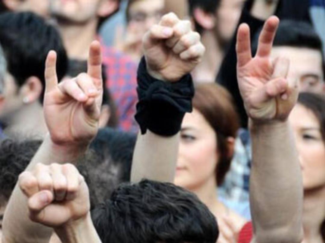 &Uuml;nl&uuml;ler yine Gezi'de