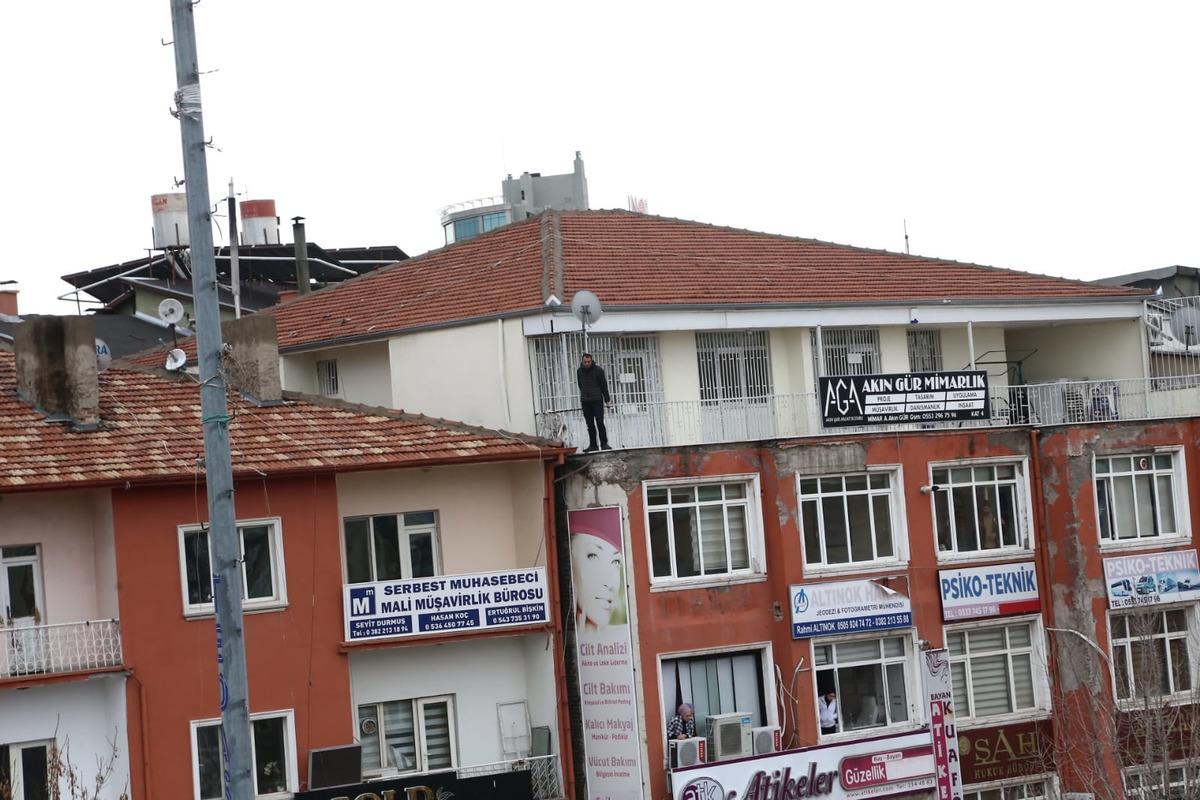 Aksaray'da intihar girişimi!