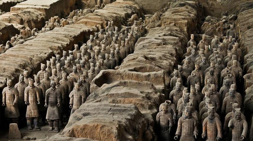 Çin'in kilden asker ordusuna 220 tane daha eklendi