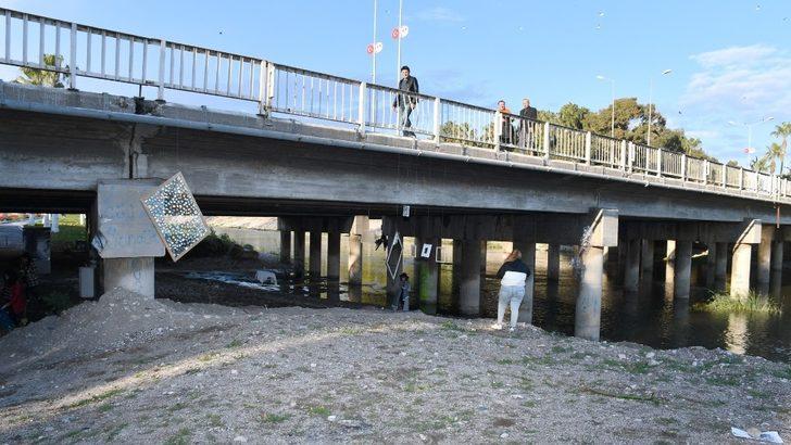 MEÜ öğrencileri, Müftü Köprüsü altında sergi açtı G1