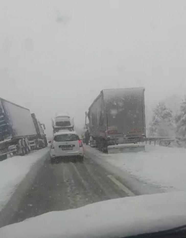 TIR'lar kaza yaptı, Bursa-Ankara karayolu ulaşıma kapandı G2