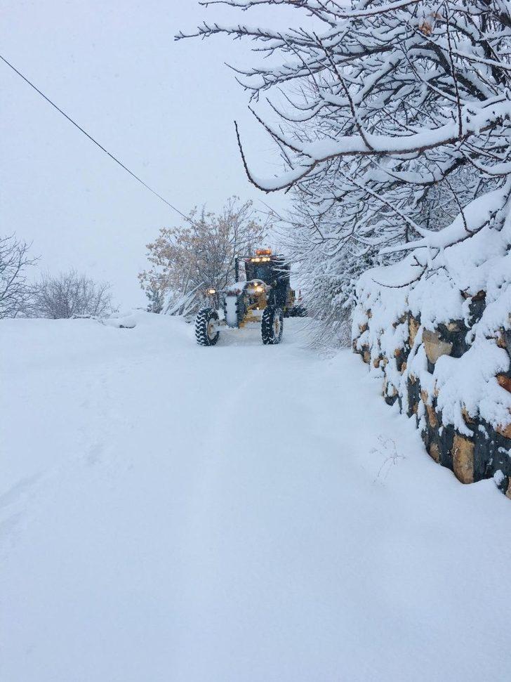 Selçuklu’da dış mahallelerde yoğun kar mesaisi G3
