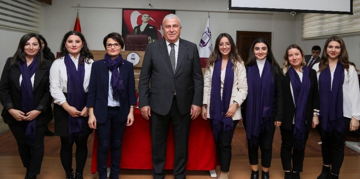 Başkan Atay&rsquo;dan personeline yeni yıl hediyesi