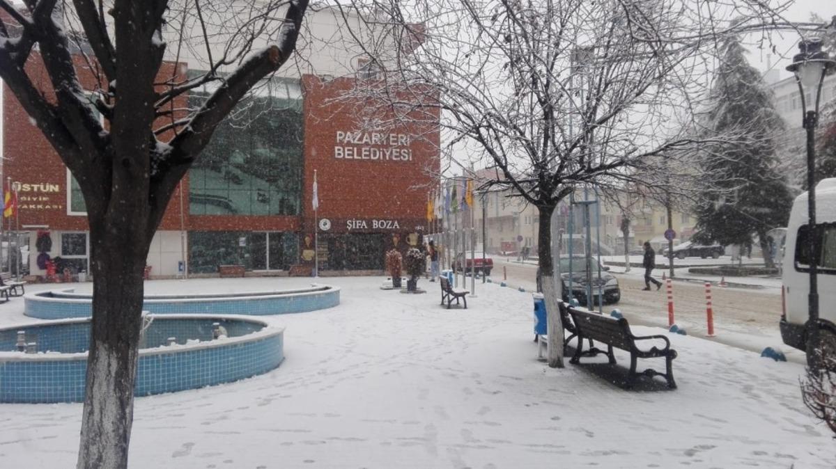 Pazaryeri beyaza b&uuml;r&uuml;nd&uuml;